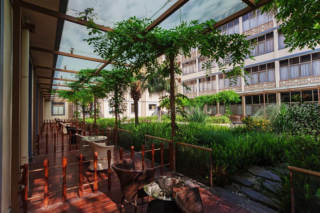 Chengdu Wangjiang Hotel Exterior photo